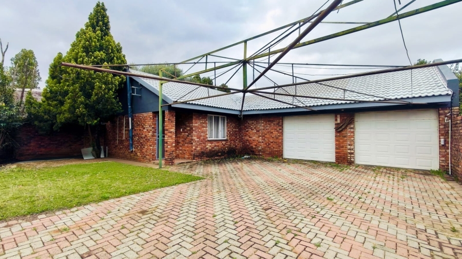 3 Bedroom Property for Sale in Miederpark North West